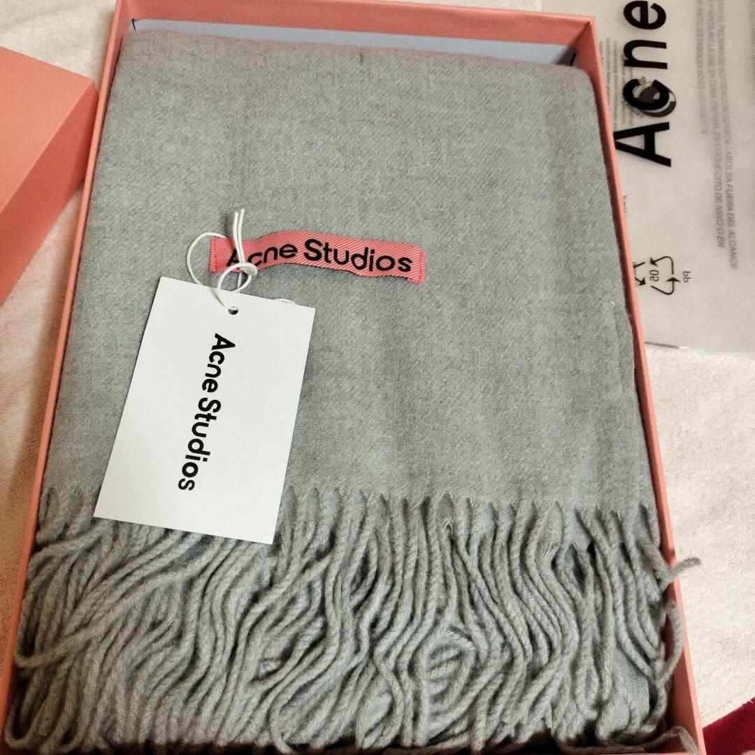 ライトグレー　男女兼用　Acne Studios 　マフラー フリンジスカーフ