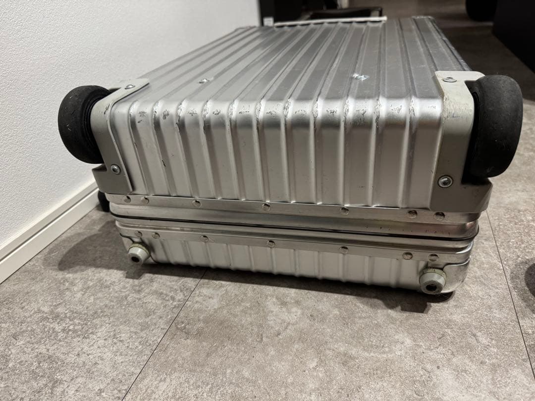 【えんおむすび】RIMOWA CLASSIC FLIGHT 2輪