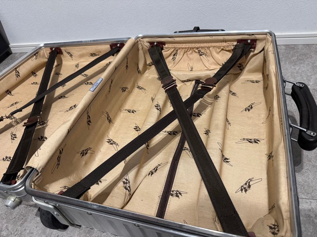 【えんおむすび】RIMOWA CLASSIC FLIGHT 2輪