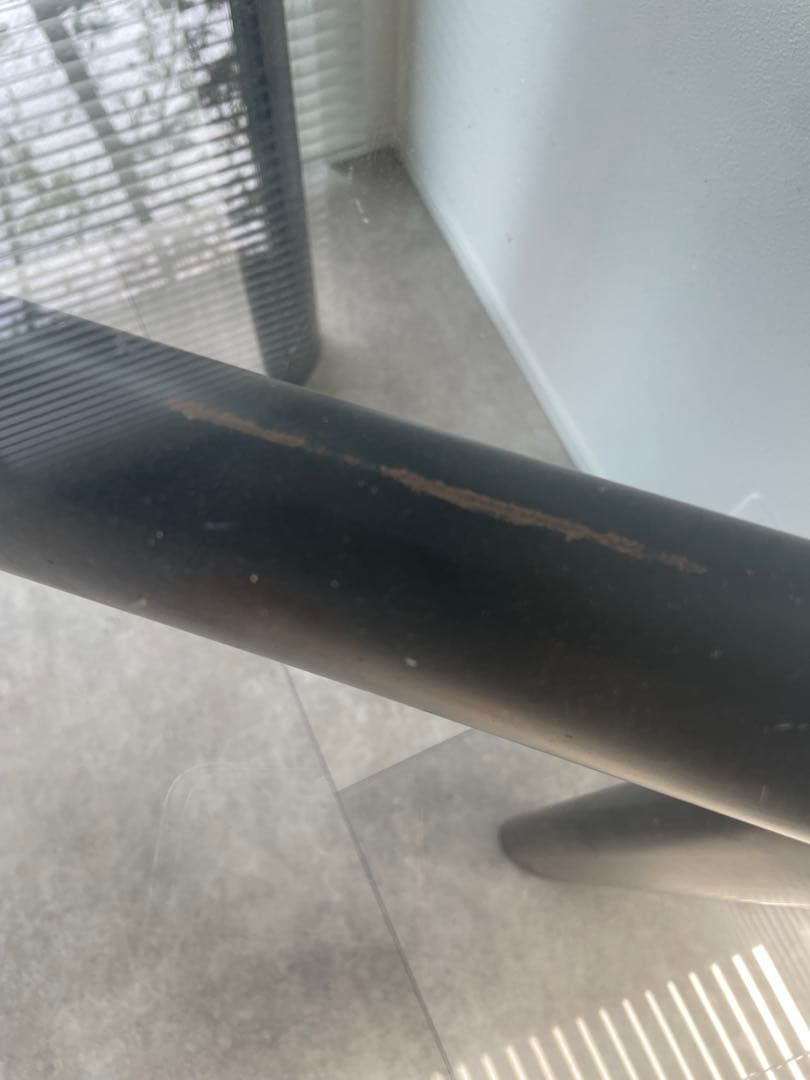 コルビジェ　リプロダクト　ガラス天板　ダイニングテーブル　二人暮らし