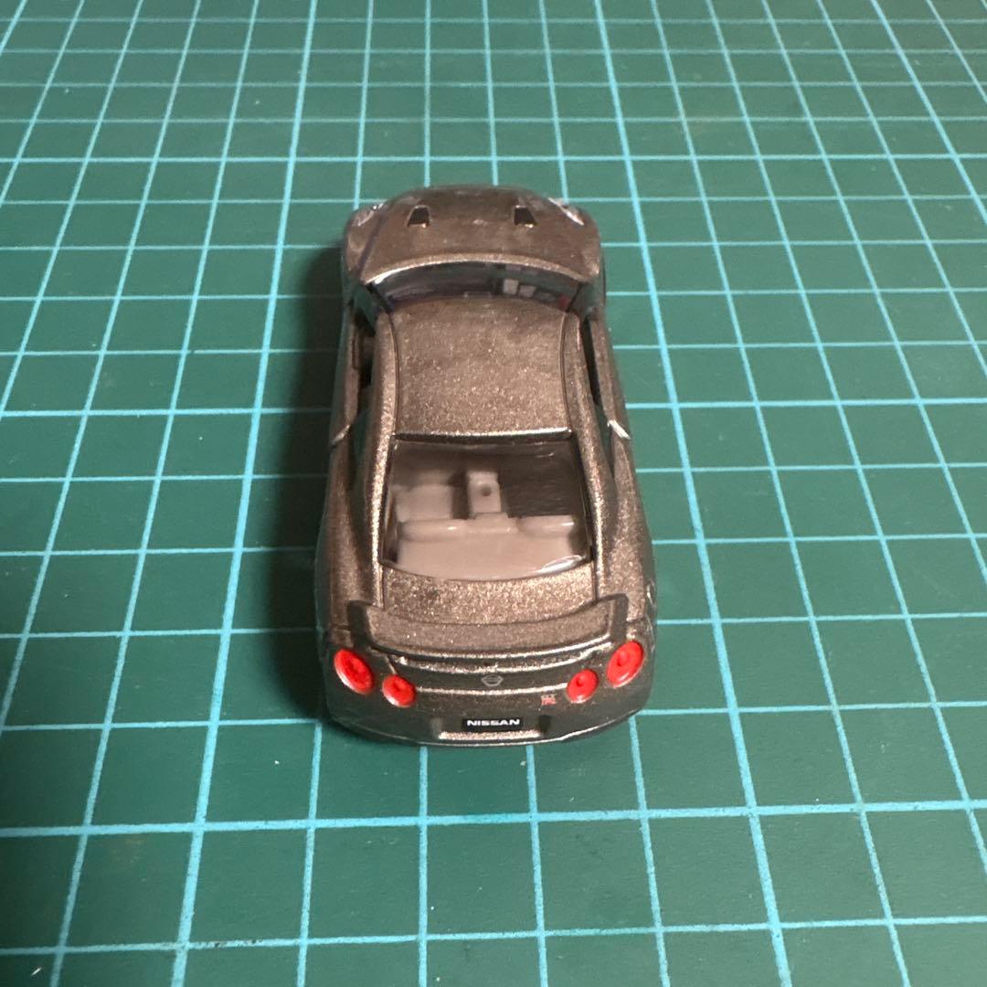 タカラトミー GT-R (R35) 40周年記念モデル