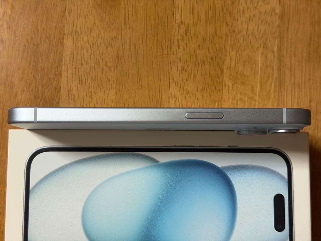 iPhone 15 128G ブルー　SIMフリー