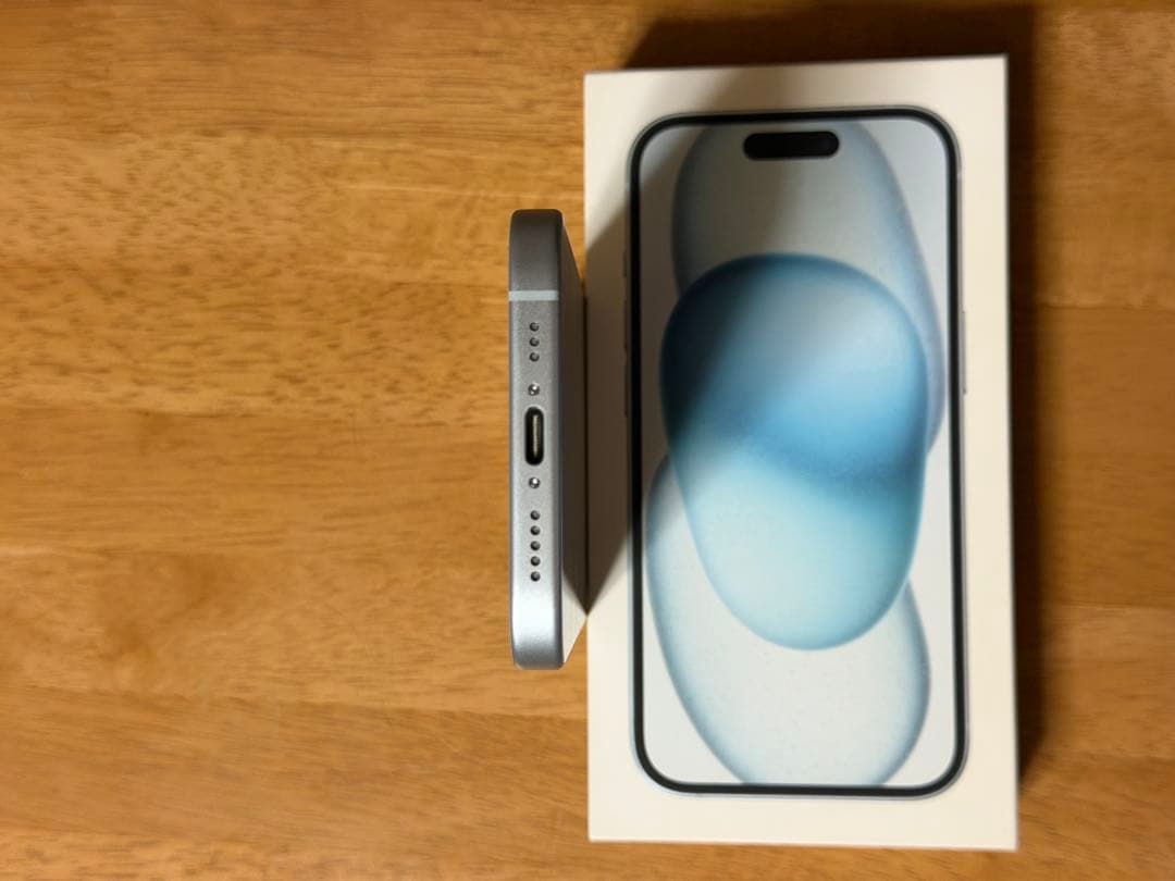 iPhone 15 128G ブルー　SIMフリー