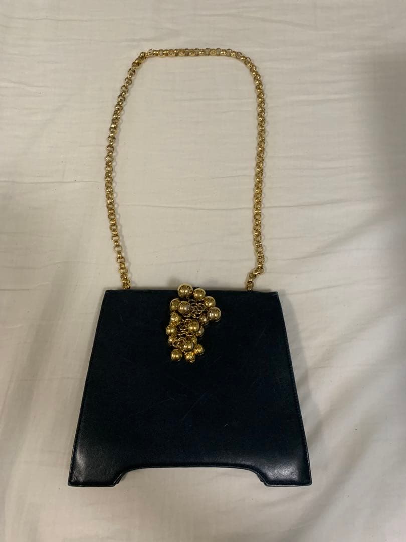 サルヴァトーレフェラガモ　ショルダーバッグ