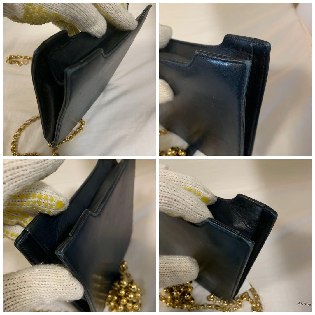 サルヴァトーレフェラガモ　ショルダーバッグ