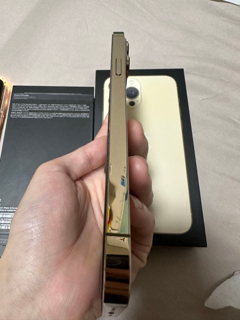 美品 Apple iPhone 13 ProMax ゴールド　本体256G