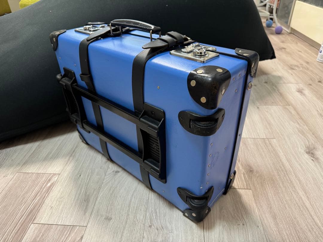 【希少カラー】グローブトロッター スーツケース