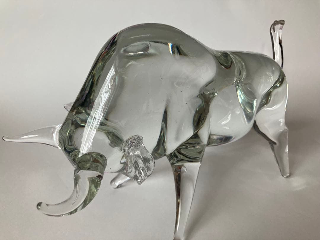 クリスタルガラス工芸 牛 置物