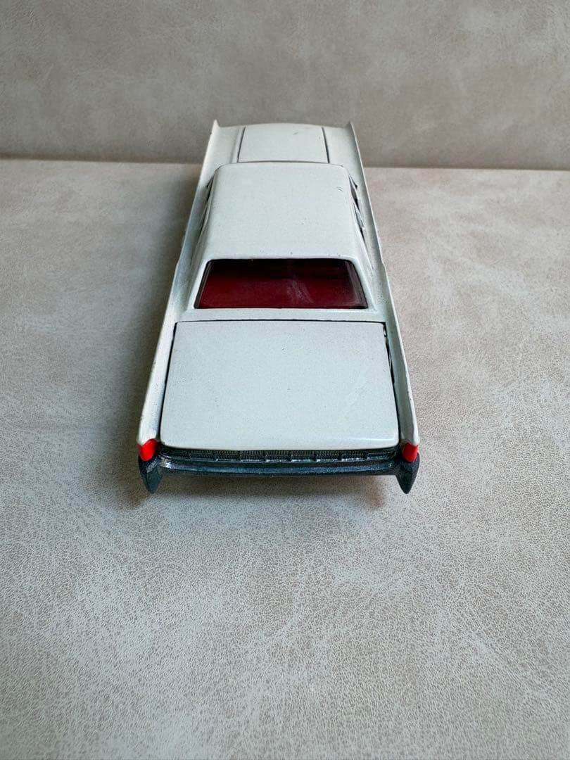 ヴィンテージミニカー　フォードリンカーン コンチネンタル 白　テクノ・デンマーク