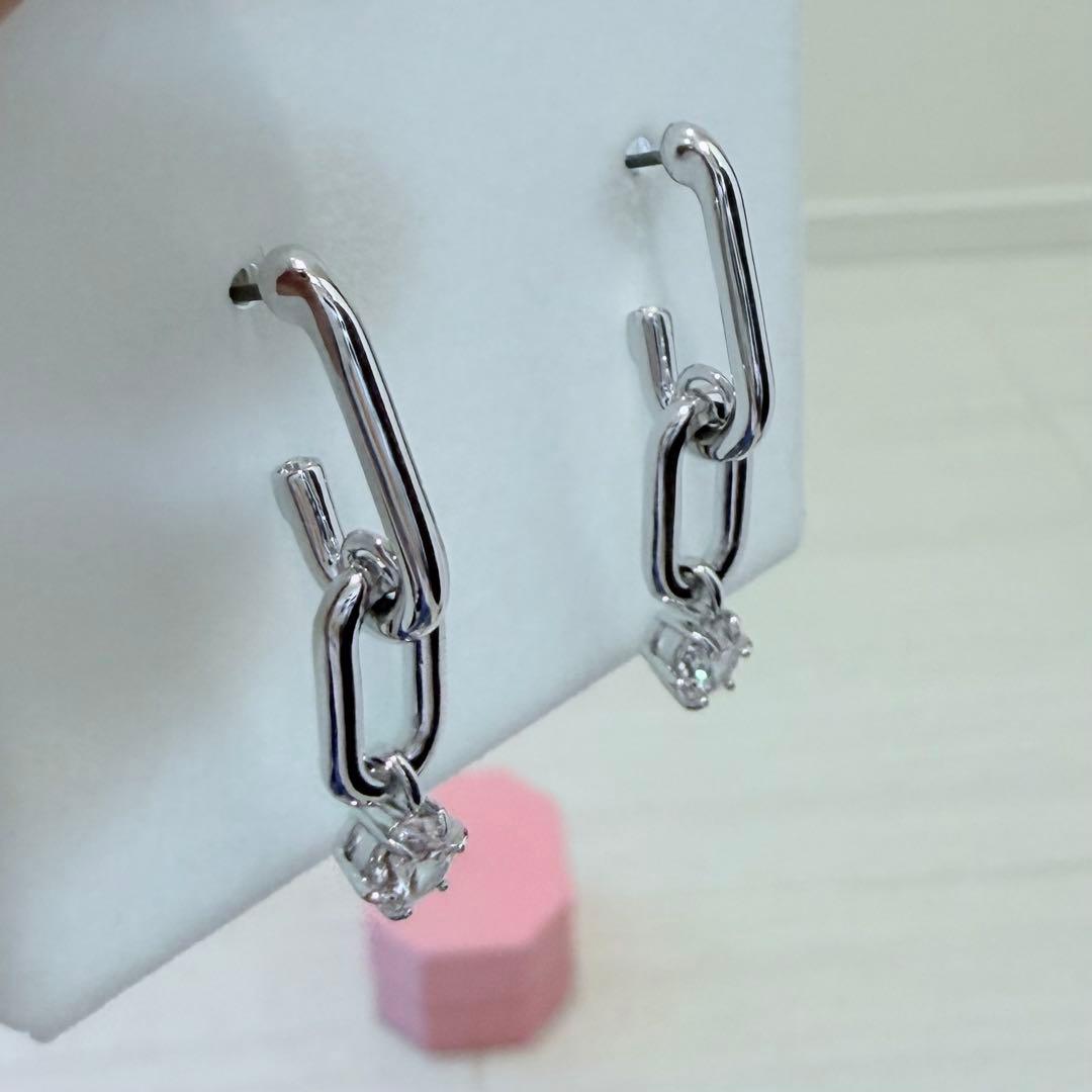 新品！ SWAROVSKI 現行 ピアス スワロフスキー