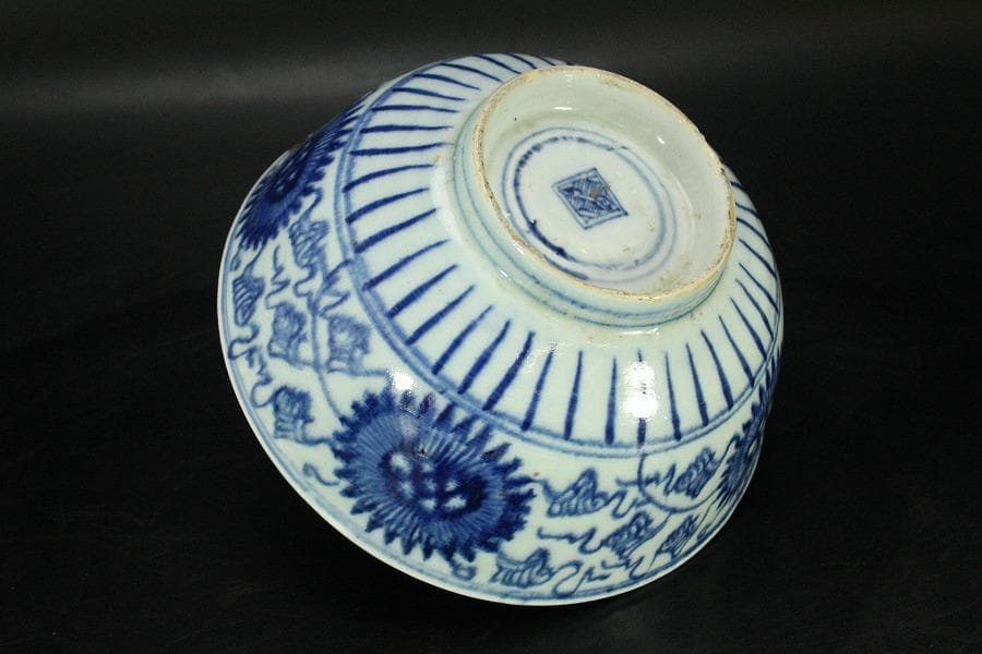 中国美術 青花 染付 纏枝蓮花紋 碗 φ18cm N809