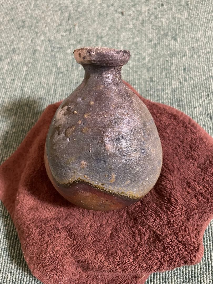 備前焼　希少　灰かぶり　徳利(2)