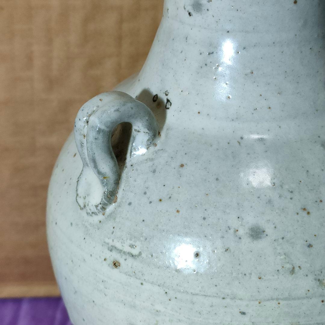 白磁ニ耳壺　中国南方　唐白