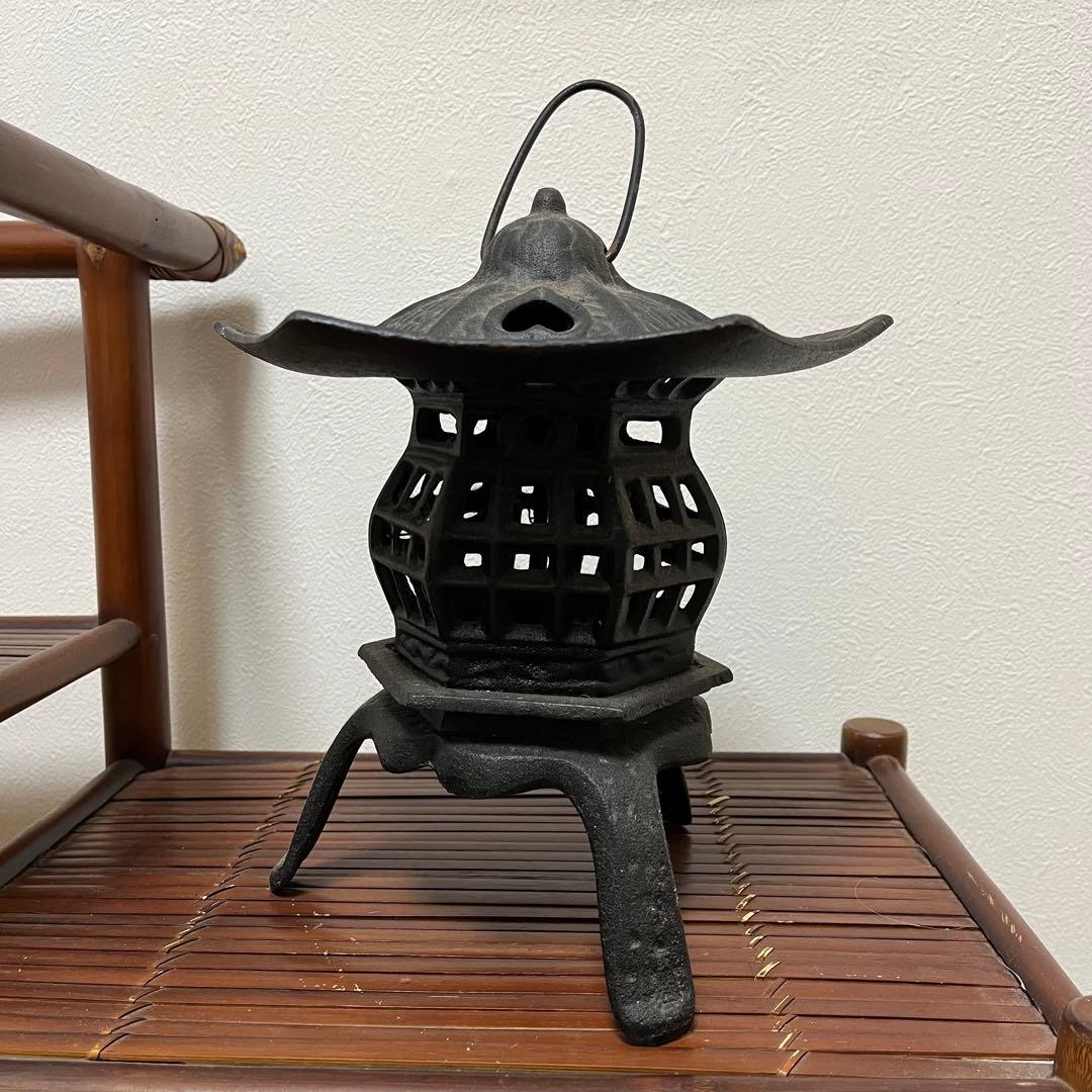 鉄灯籠 灯籠　鉄製 鋳造 鋳物 庭園 玄関 吊し飾り 六角灯篭 アンティーク