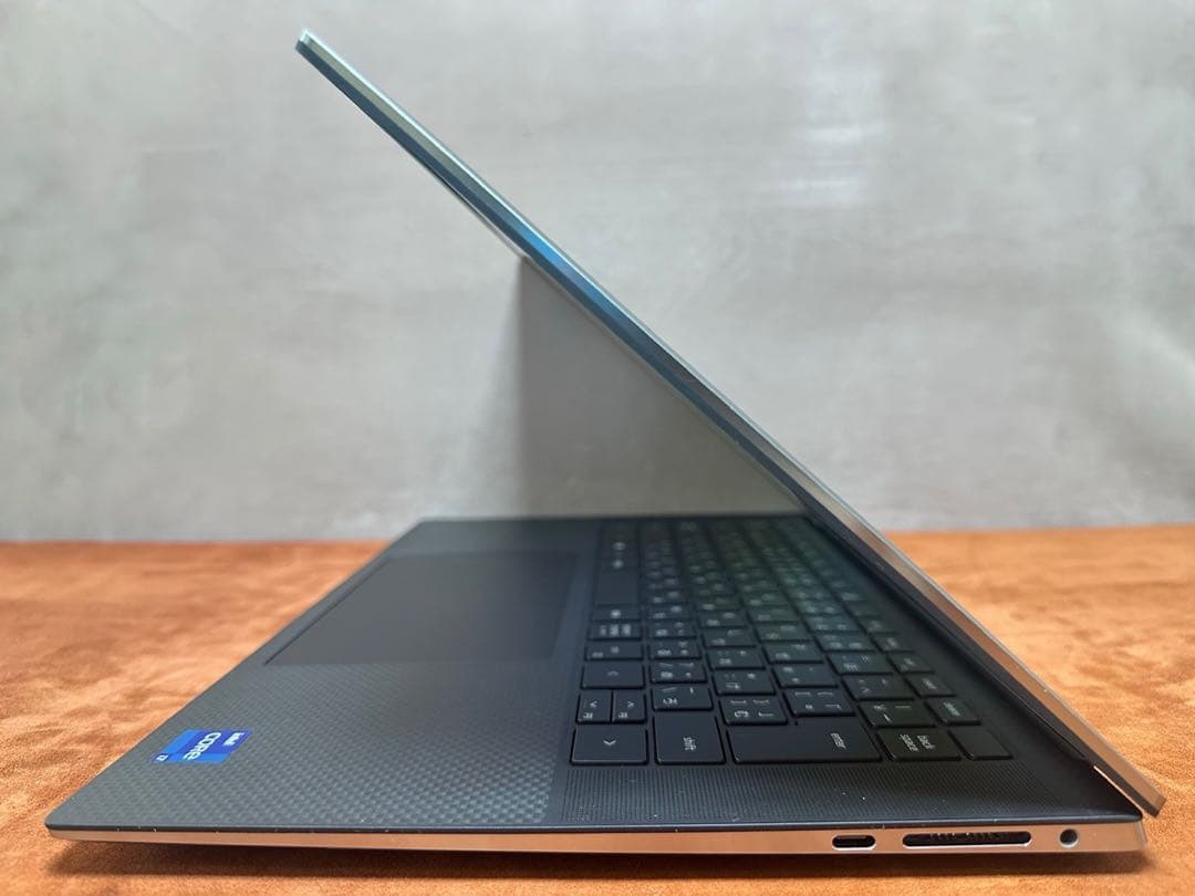 Windowsノート本体 Dell Precision 5560 i7-11850H 16GB 512GB