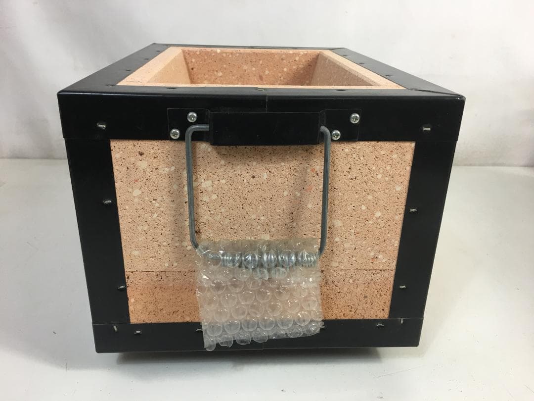 ☆未使用 能登 炭火焜炉 BQ8F号 (約2人〜4人用)　珪藻土コンロ 焼き網付