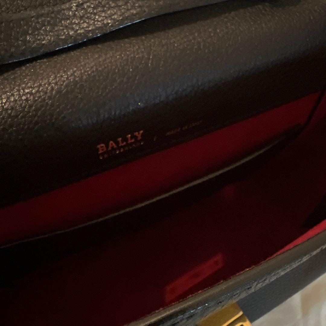 BALLY 黒 レザー ショルダーバッグ