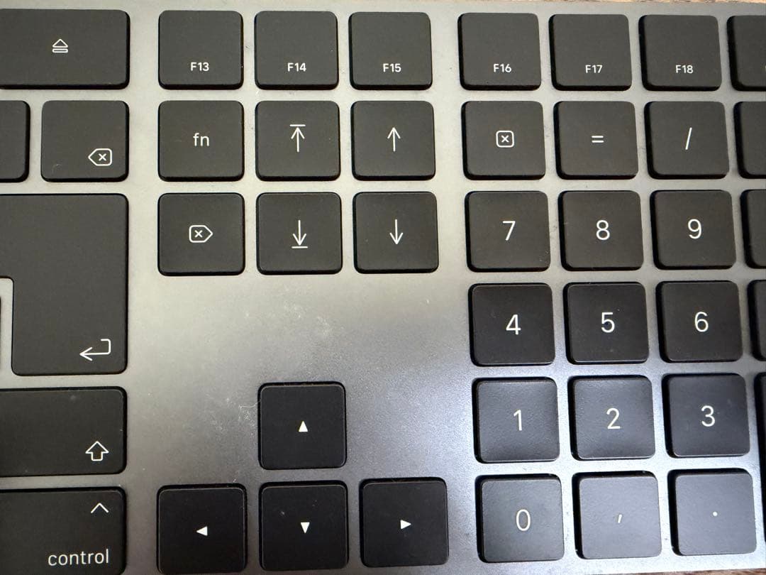 Magic Keyboard 日本語レイアウト