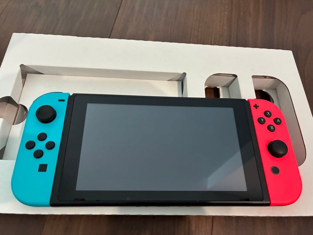 Nintendo Switch ネオンレッド/ブルー 本体