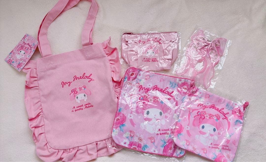 匿名配送❣️サンリオ　マイメロディ　マイメロ　ぬいぐるみ　マスコット　ポーチ