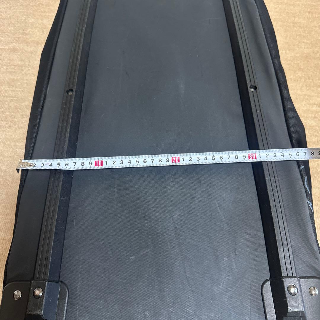 adidas ボストンバッグ キャスター付き