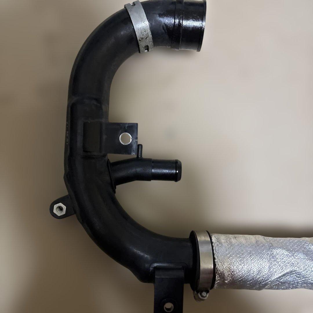 Ｌ880K純正インテークパイプ。