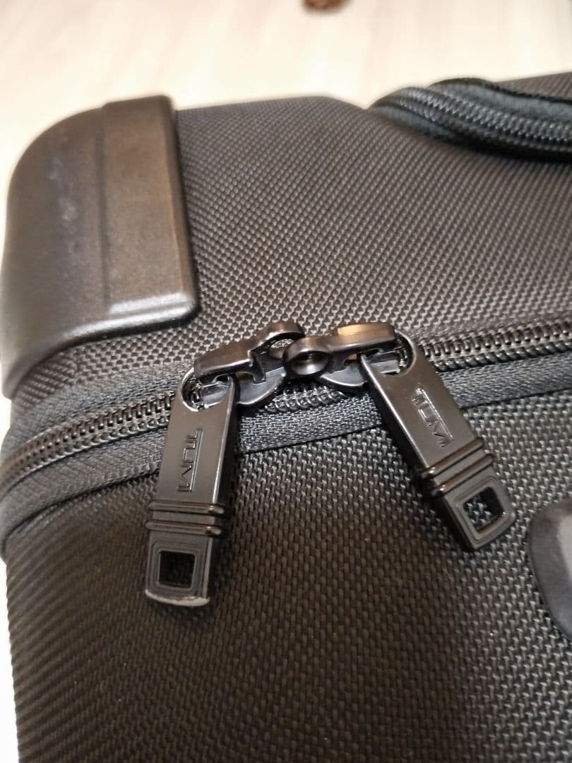 TUMI 4輪ビジネスキャリーケース トゥミ 中古