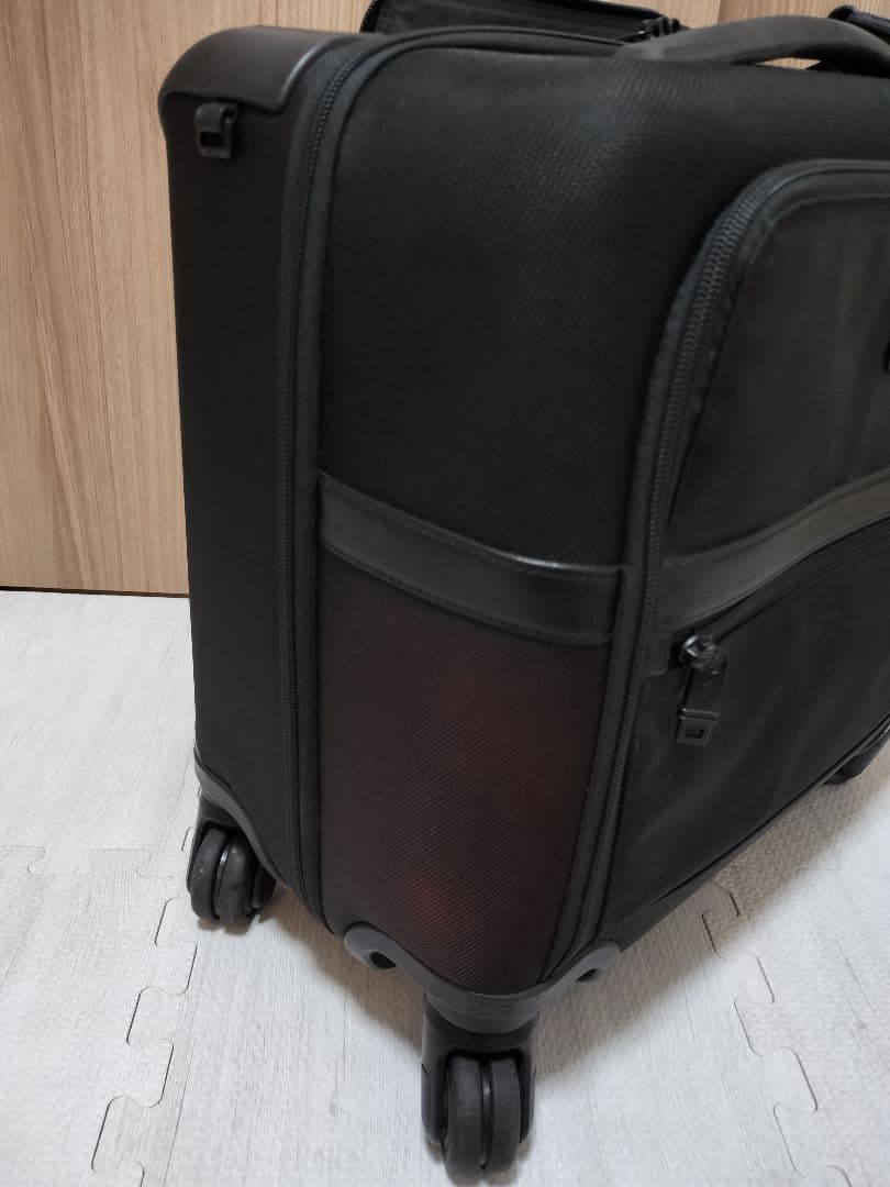 TUMI 4輪ビジネスキャリーケース トゥミ 中古
