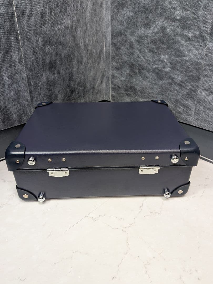 ④グローブトロッター ネイビー スモールアタッシェ