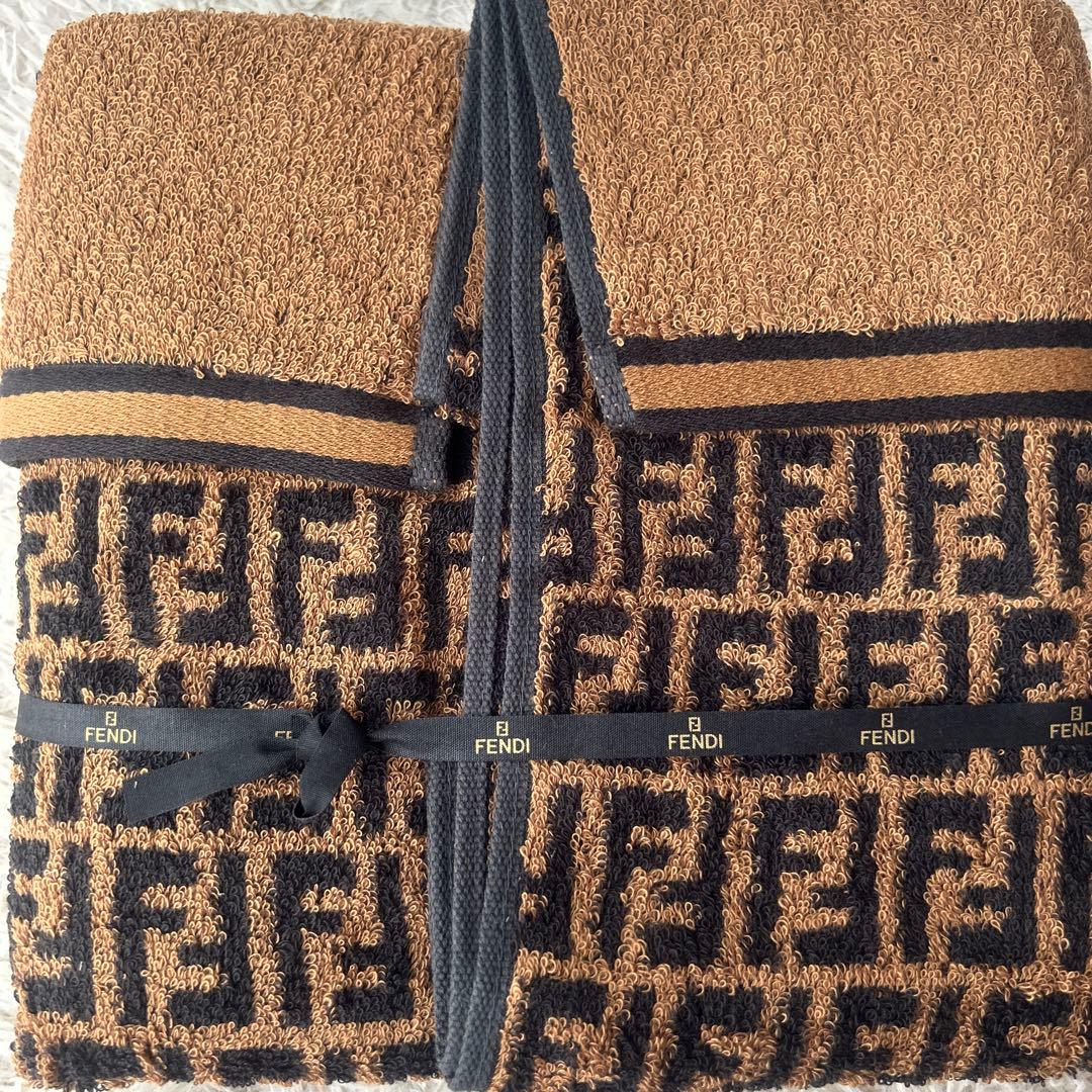 FENDI バスタオル