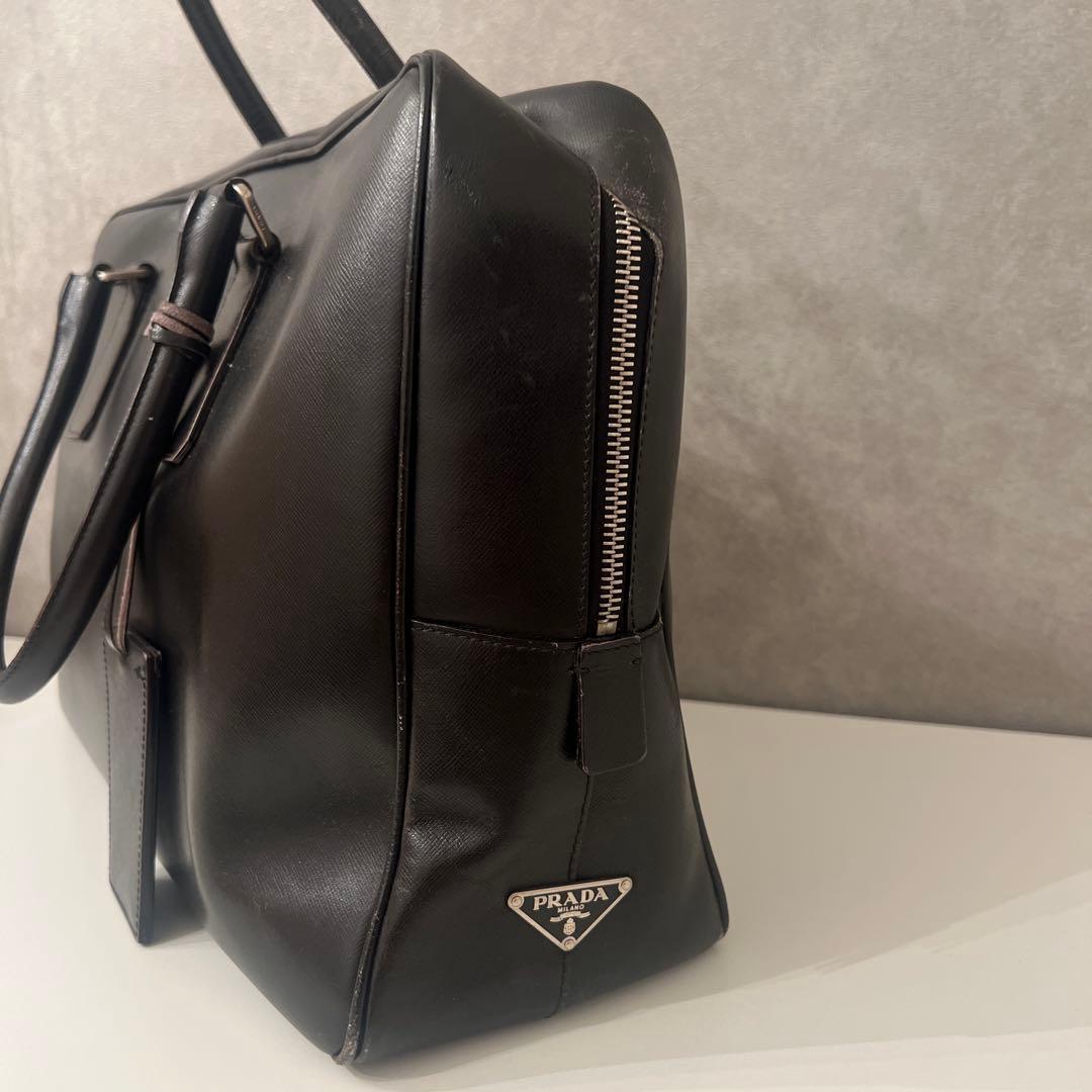 PRADA サフィアーノレザー　ブリーフケース　三角プレート