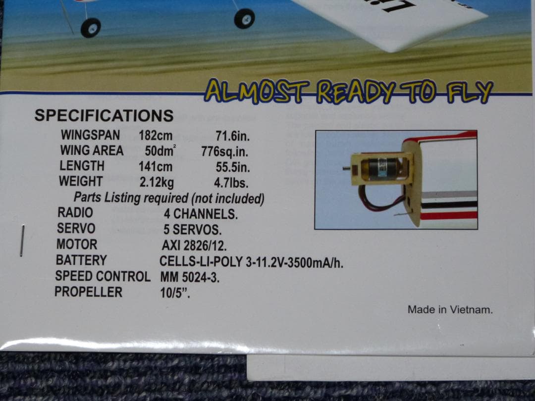 ラジコン飛行機　水上機　セスナ182セミスケール電動機　フロートプレーン
