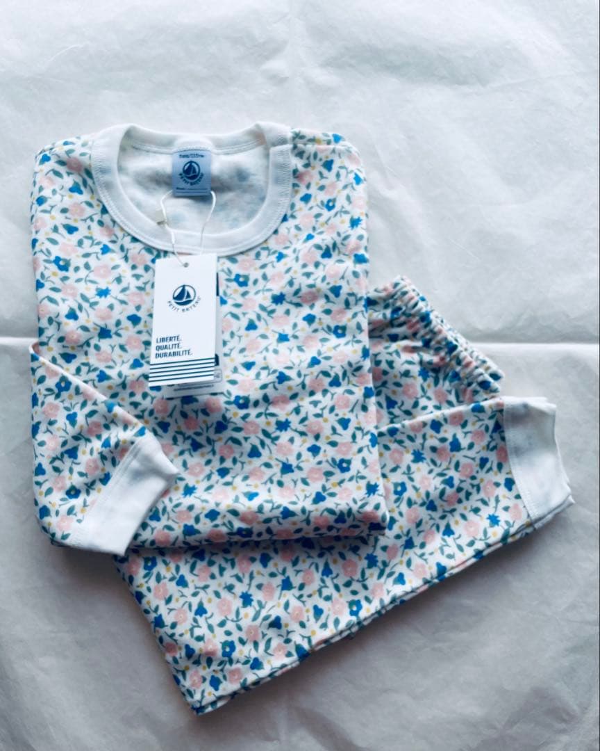 おまとめ プチバトー 新品 未使用 長袖 パジャマ 2枚組 12ans