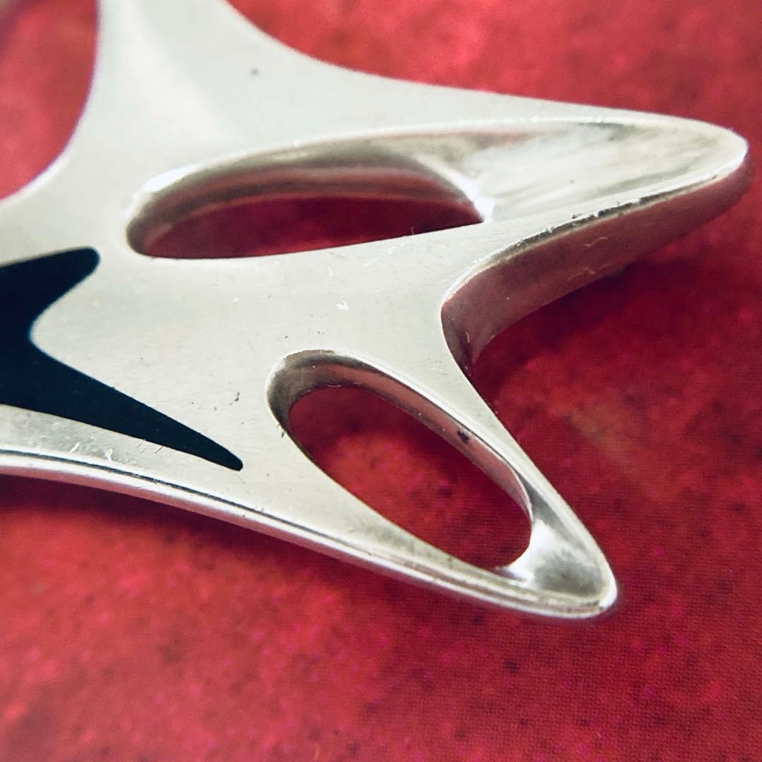   323 ヘニングコッペル ブローチ A258046