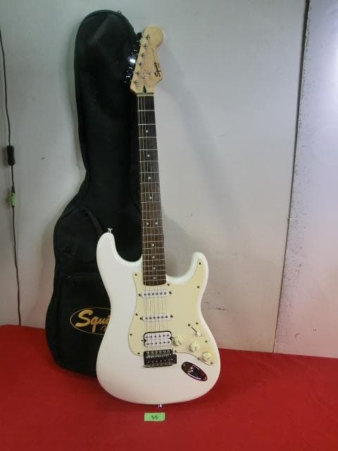 55：Squier Bullet Strat　Fender　エレキギタージャンク