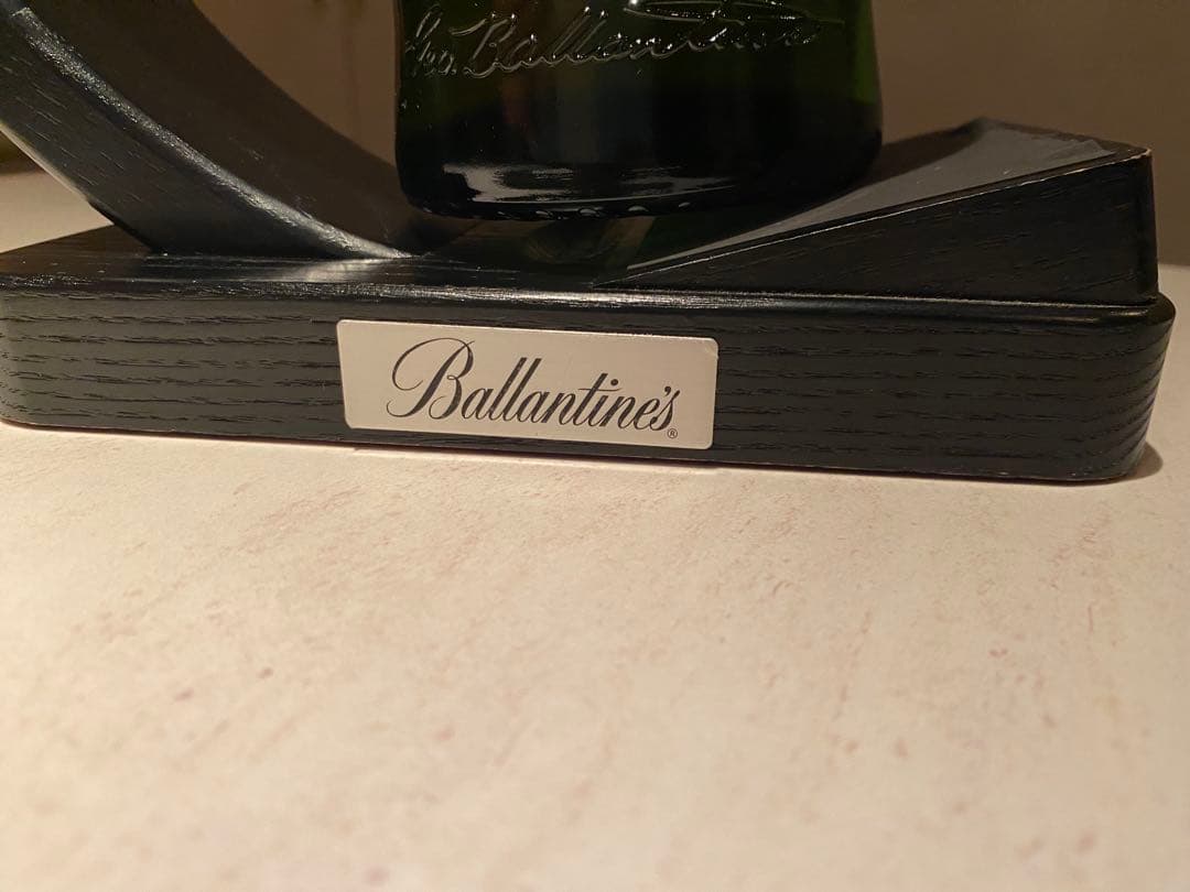 バランタイン　ボトルディスプレイ　限定品　非売品　希少品　ディスプレイ台のみです