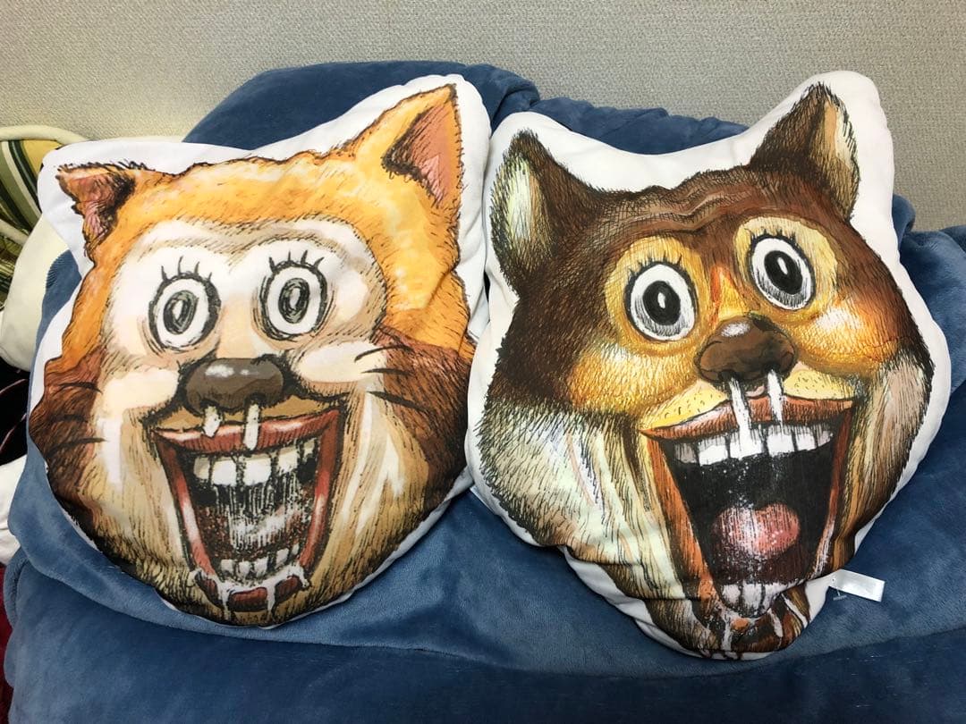 漫画太郎先生 世界名作劇場 クッション ソファーに置くと◎。。