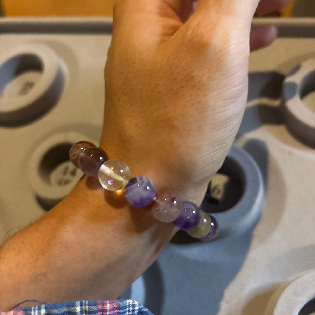 綺麗なミックスルチルクオーツ！ズドーンとくる！ピカピカ！