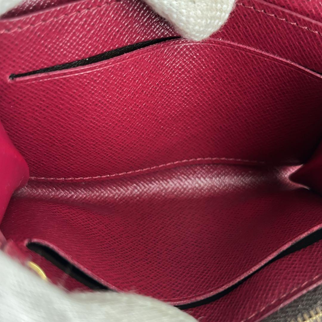 ルイヴィトン　ケース　ポルトモネロザリ　フューシャ　モノグラム　ブラウン