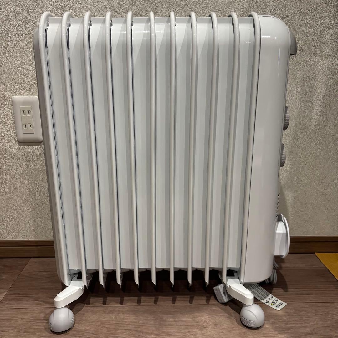 【極美品】デロンギ アミカルド オイルヒーター　RHJ45M1115-LG