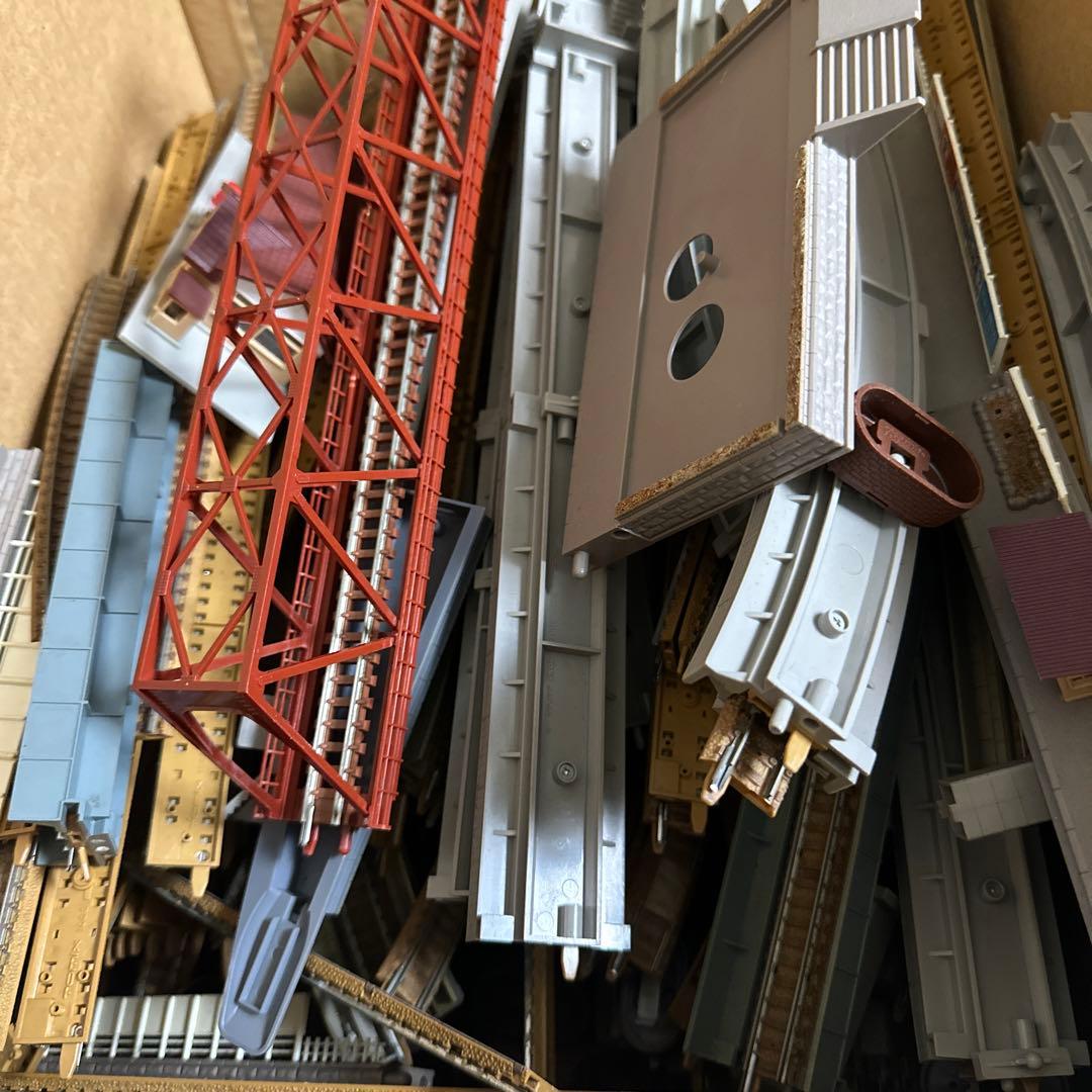 トミック レールジャンクダンボール1箱分