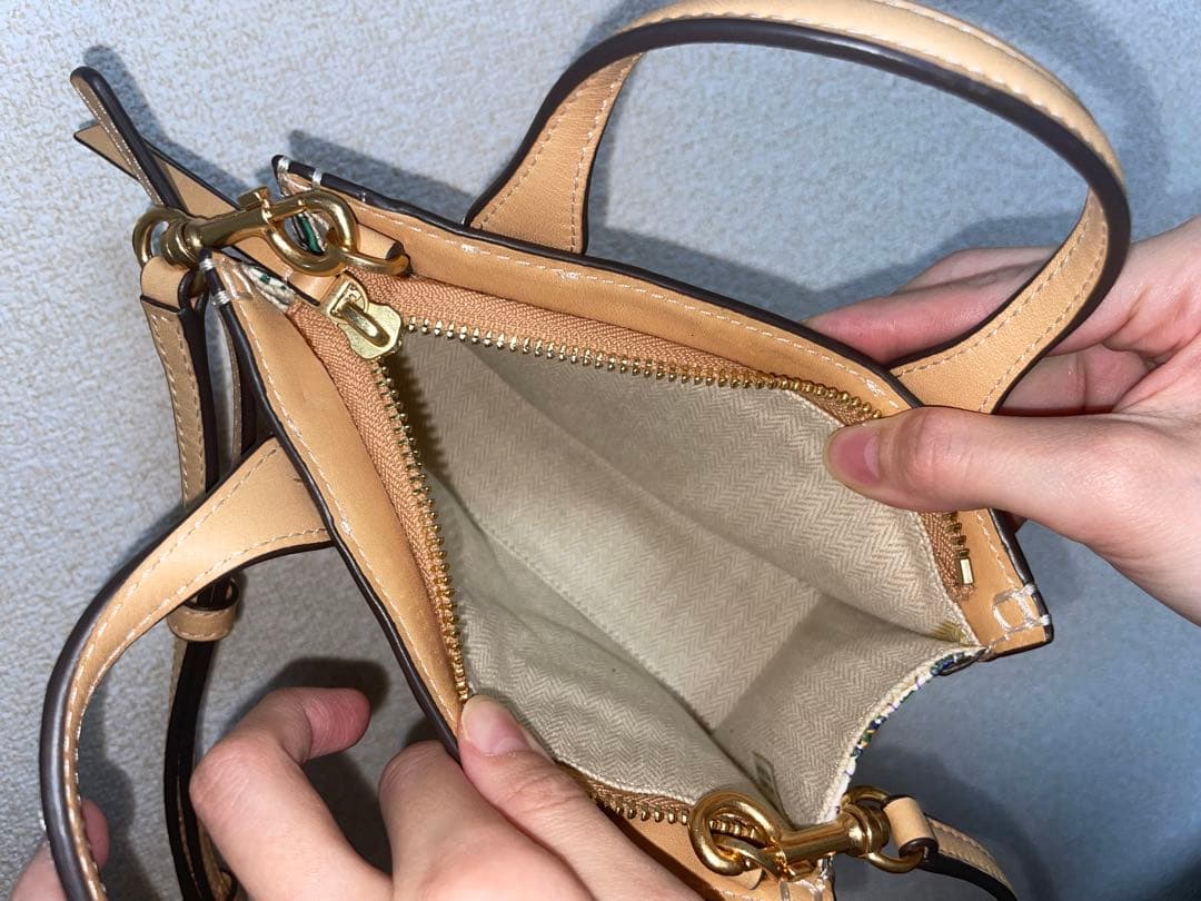 Tory Burch パッチワーク ショルダーバッグ