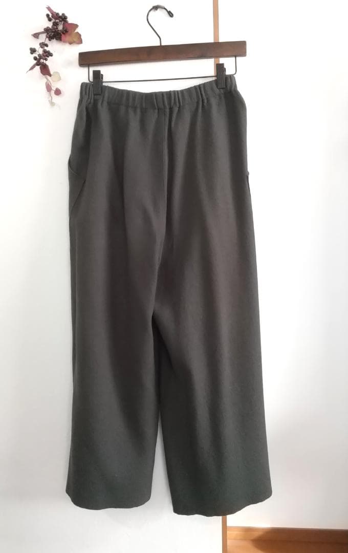 ヨーガンレール☆ラム圧縮ウールゆったりガウチョPT☆薄墨☆小さな難ありです