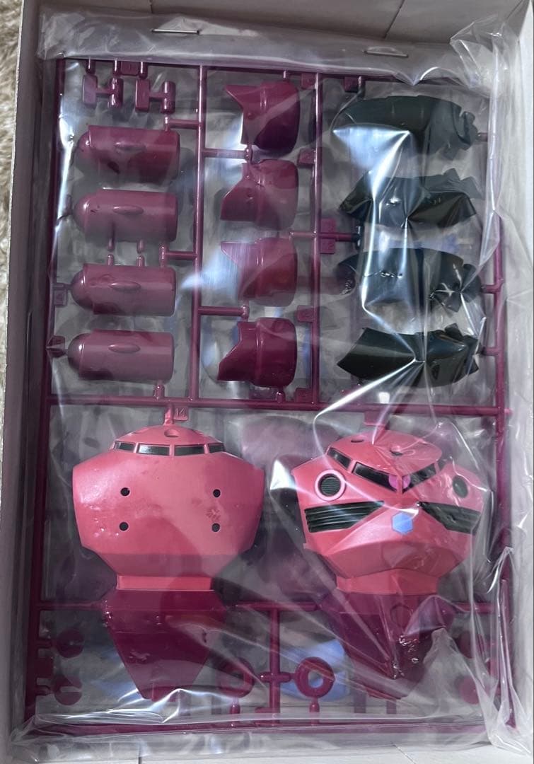 ガンダム　プラモデル　フルカラーモデル　ガンダム＆シャア専用ズゴック