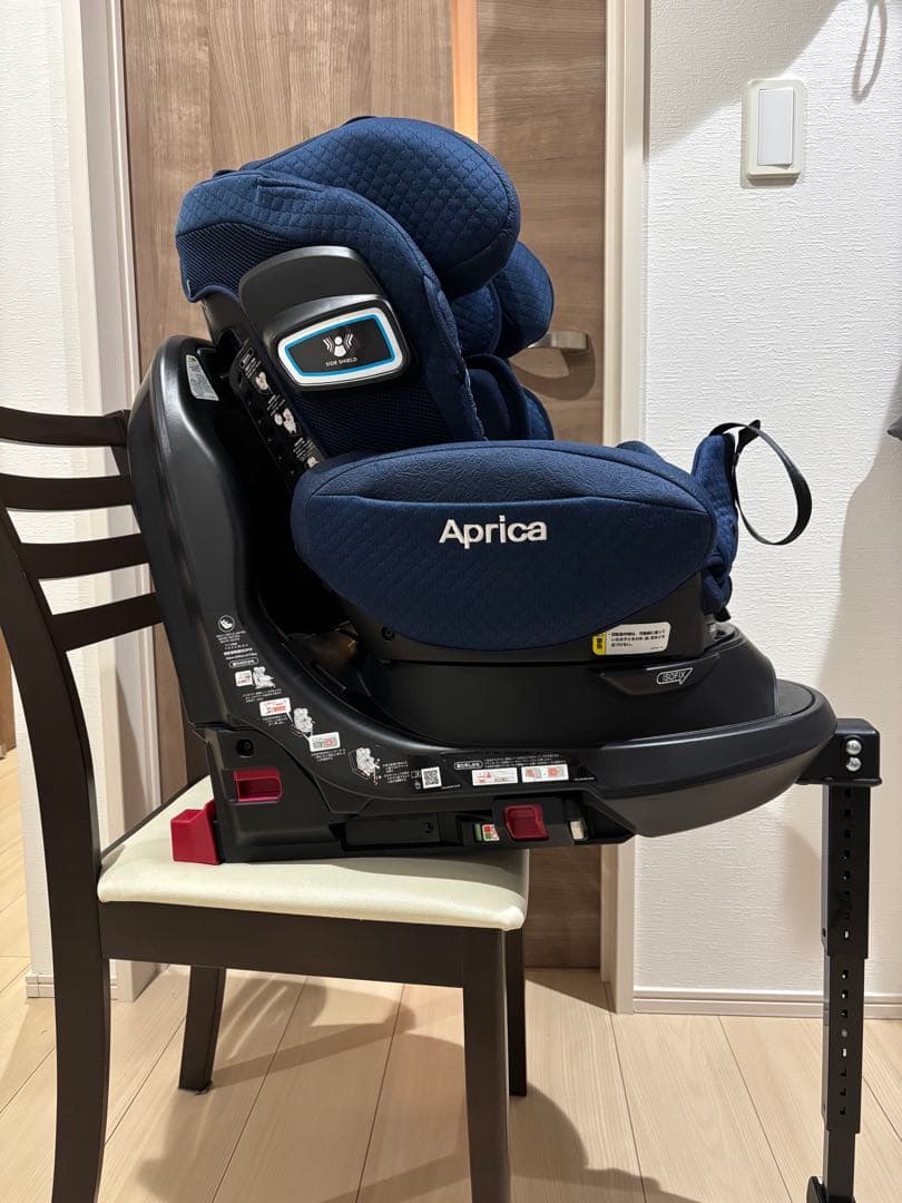 アップリカ フラディアグロウ ISOFIX プレミアム360°セーフティ　清掃済