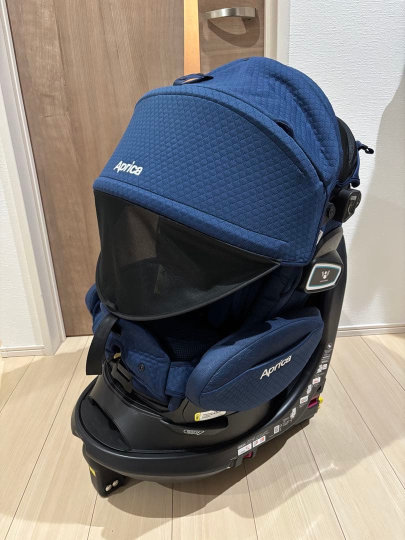 アップリカ フラディアグロウ ISOFIX プレミアム360°セーフティ　清掃済