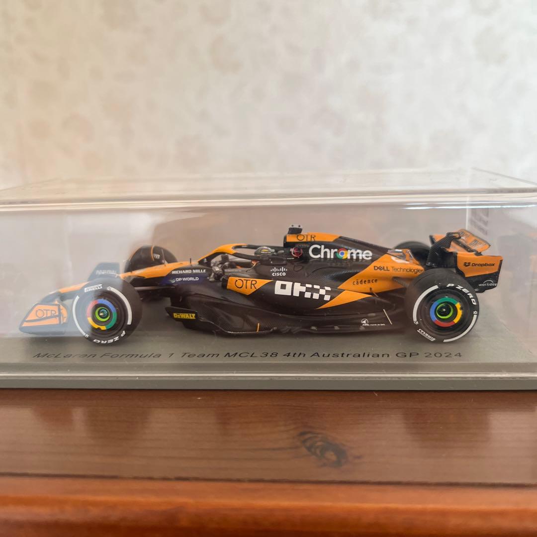 McLaren Formula 1 MCL38 ミニカー 2024