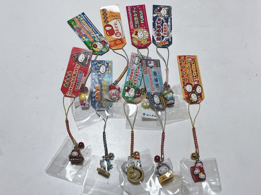 d*7様 ご当地　ハローキティ ストラップ その他　55個セット