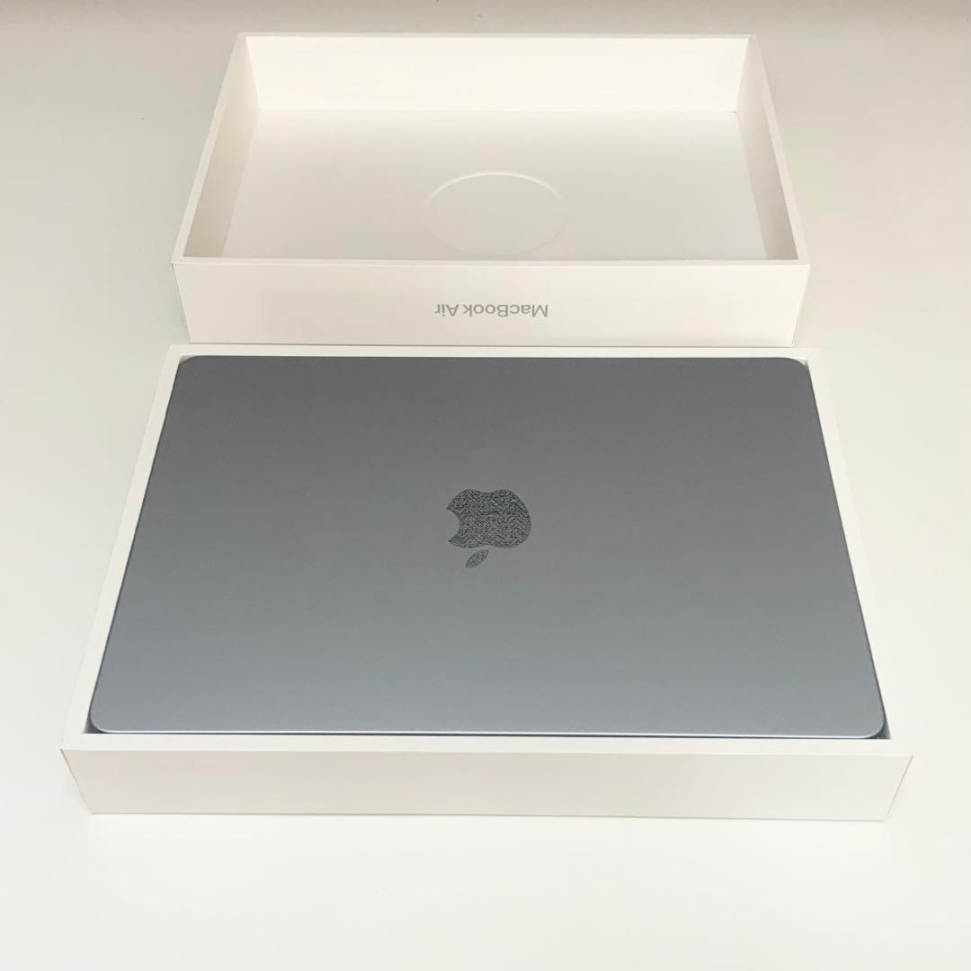 【新品】Apple MacBook air 2025 シルバー　M4チップ