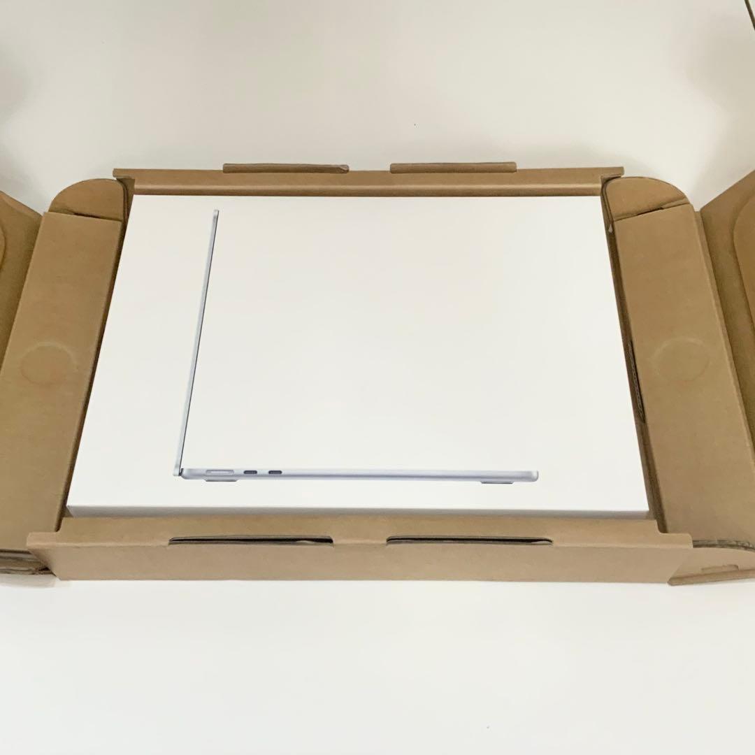 【新品】Apple MacBook air 2025 シルバー　M4チップ